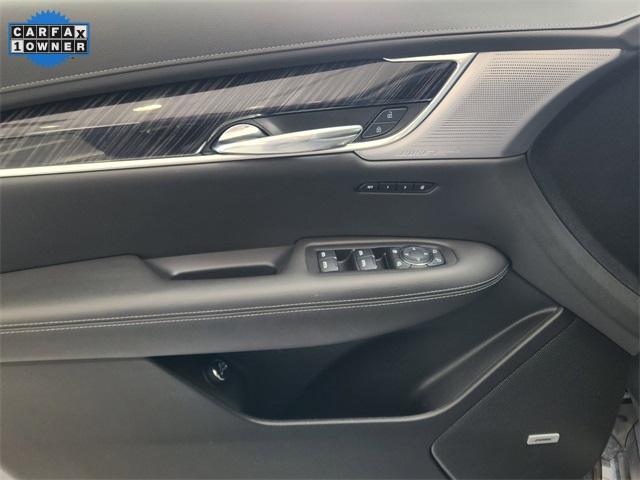used 2025 Cadillac XT6 car, priced at $43,389