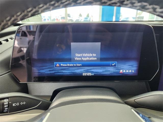 used 2025 Chevrolet Traverse car, priced at $35,687