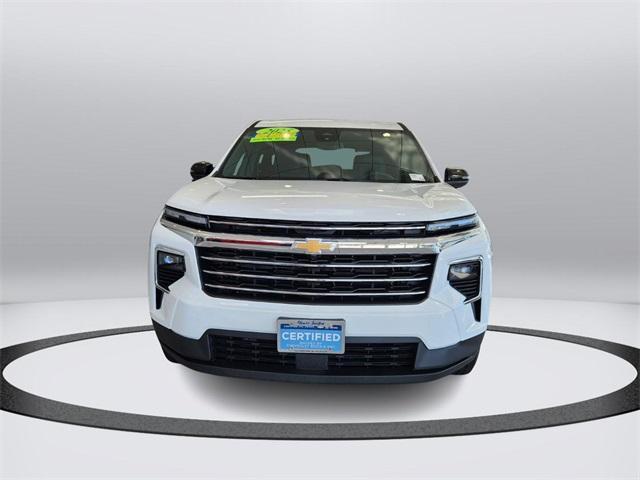 used 2025 Chevrolet Traverse car, priced at $35,687