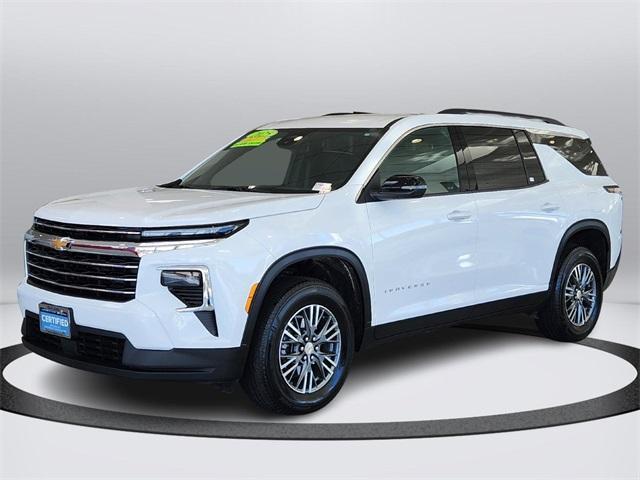 used 2025 Chevrolet Traverse car, priced at $35,687