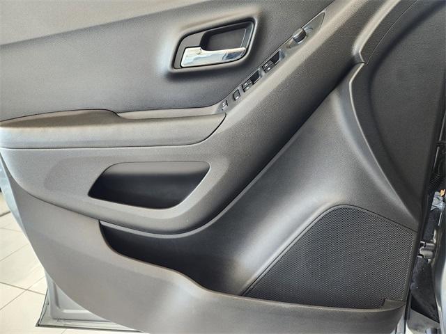 used 2020 Chevrolet Trax car, priced at $14,756