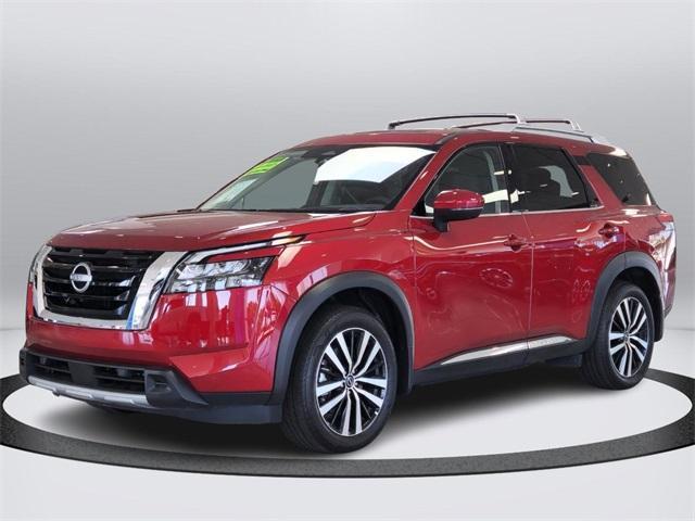 used 2025 Nissan Pathfinder car, priced at $39,688