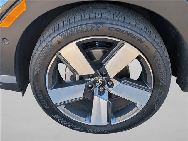 used 2024 Hyundai Santa Fe car, priced at $32,698