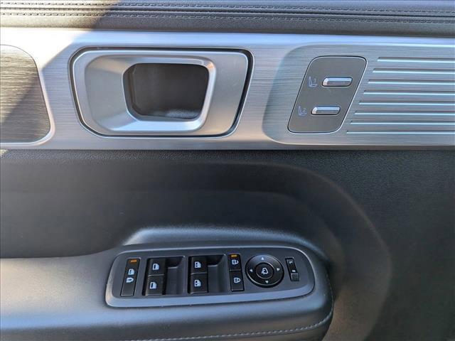 used 2024 Hyundai Santa Fe car, priced at $32,698