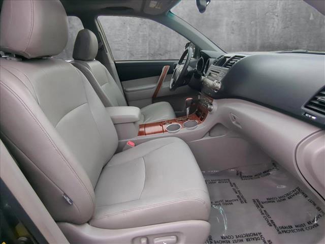 used 2008 Toyota Highlander car, priced at $9,667