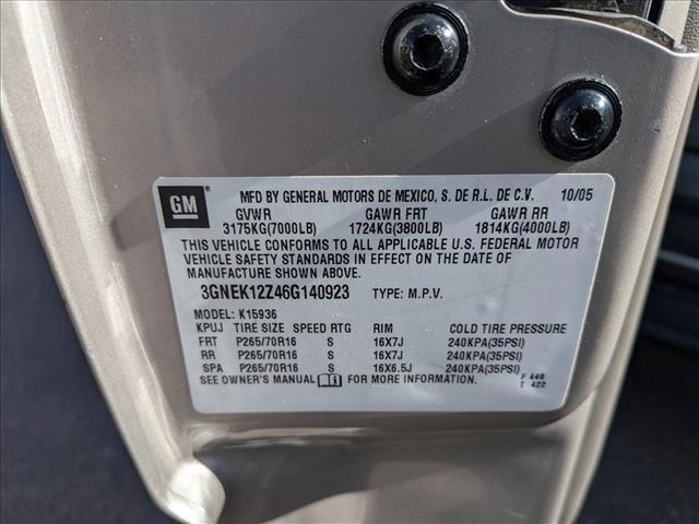 used 2006 Chevrolet Avalanche car, priced at $8,998