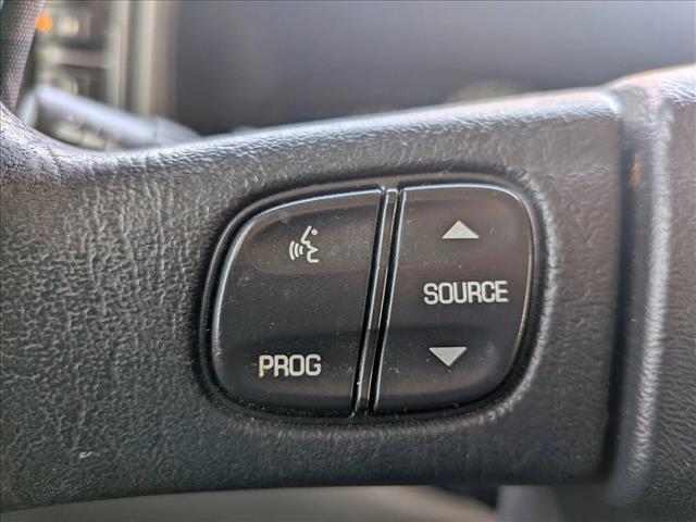 used 2006 Chevrolet Avalanche car, priced at $8,998