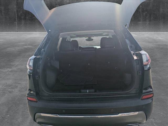 used 2019 Jeep Cherokee car, priced at $19,362