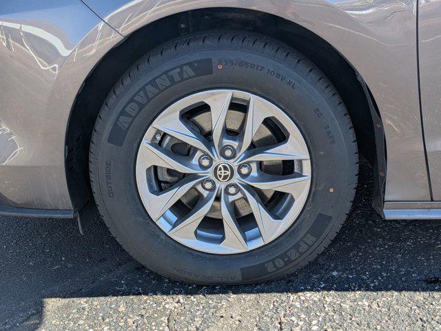 used 2022 Toyota Sienna car, priced at $33,005