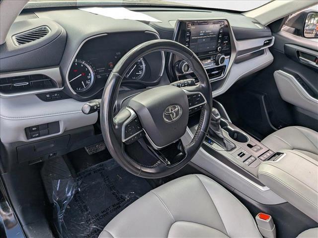 used 2020 Toyota Highlander car, priced at $28,836