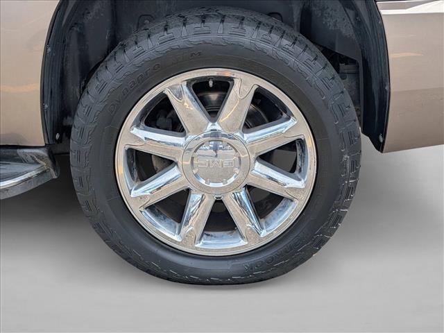 used 2012 GMC Yukon car, priced at $12,990