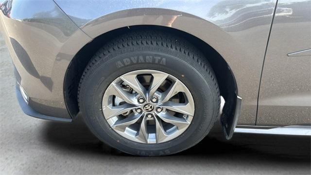 used 2022 Toyota Sienna car, priced at $42,999
