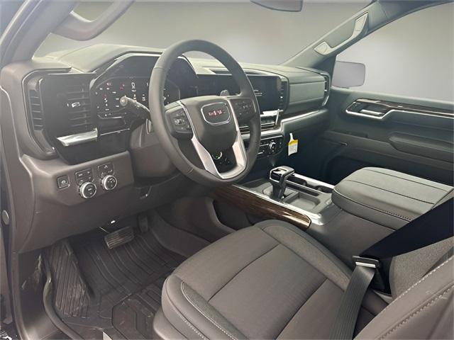 new 2025 GMC Sierra 1500 car, priced at $52,220