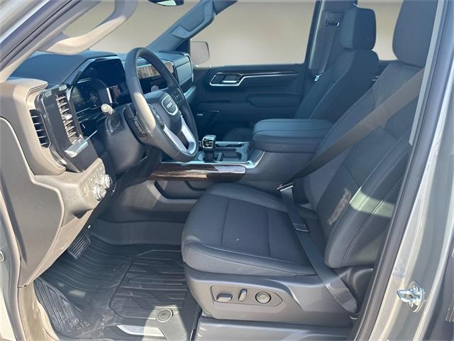 new 2025 GMC Sierra 1500 car, priced at $55,379