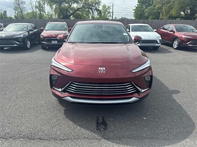 new 2025 Buick Envista car, priced at $27,775