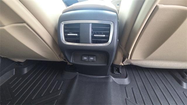 used 2020 Acura RDX car, priced at $27,495