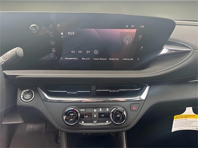 new 2025 Buick Envista car, priced at $26,225