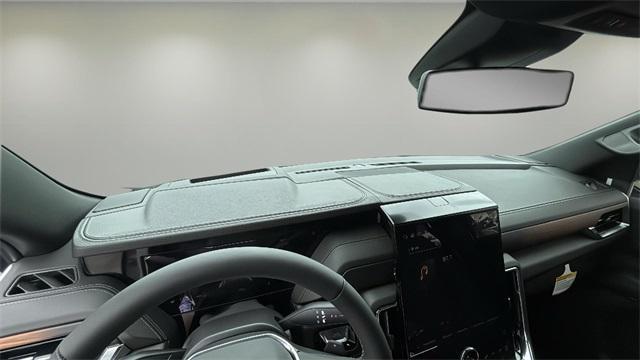 new 2025 GMC Yukon XL car, priced at $92,634