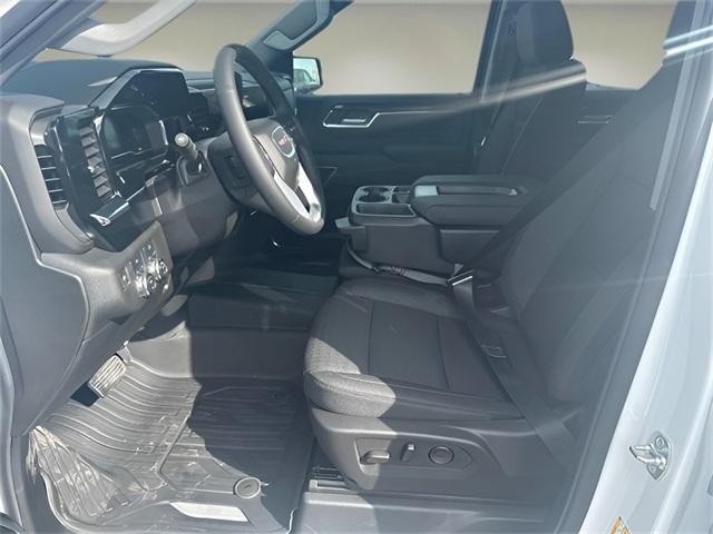 new 2025 GMC Sierra 1500 car, priced at $47,590