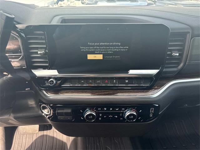 new 2025 GMC Sierra 1500 car, priced at $51,923