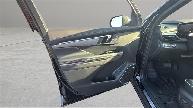 new 2025 Buick Enclave car, priced at $46,590