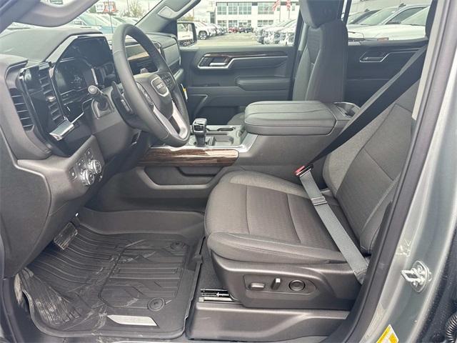 new 2025 GMC Sierra 1500 car, priced at $55,192