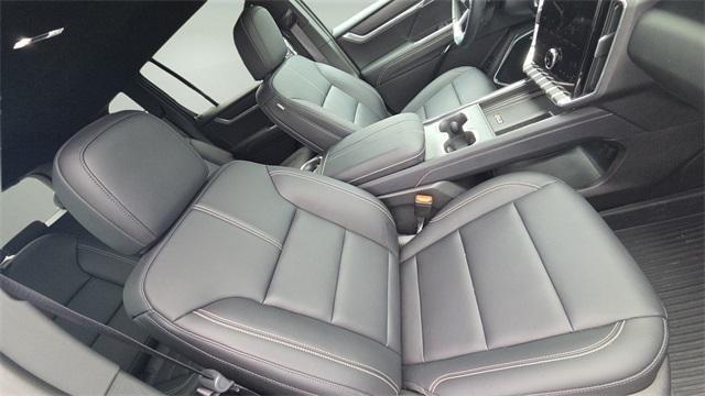new 2025 GMC Acadia car, priced at $51,185