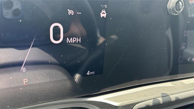 new 2025 Buick Envista car, priced at $26,820