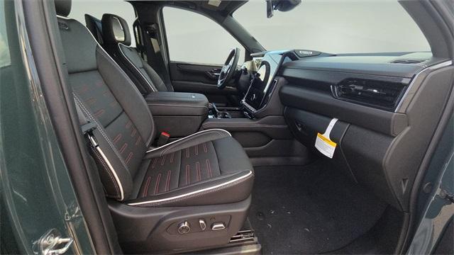 new 2025 GMC Yukon XL car, priced at $104,379