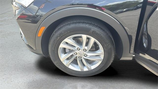new 2025 Buick Envista car, priced at $26,995
