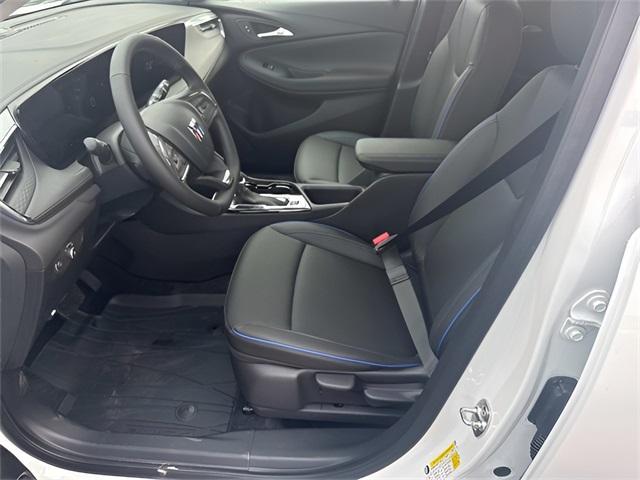 new 2025 Buick Encore GX car, priced at $25,990