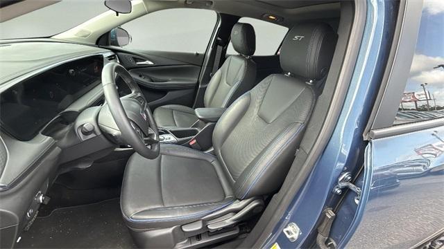 new 2025 Buick Encore GX car, priced at $24,550