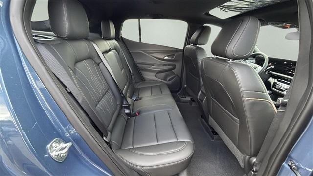 new 2025 Buick Envista car, priced at $31,399