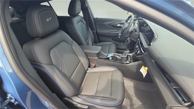 new 2025 Buick Envista car, priced at $28,149