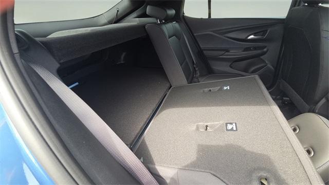 new 2025 Buick Envista car, priced at $28,149