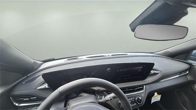 new 2025 Buick Envista car, priced at $27,970