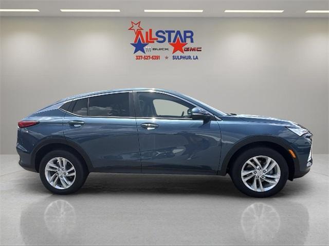new 2025 Buick Envista car, priced at $27,970