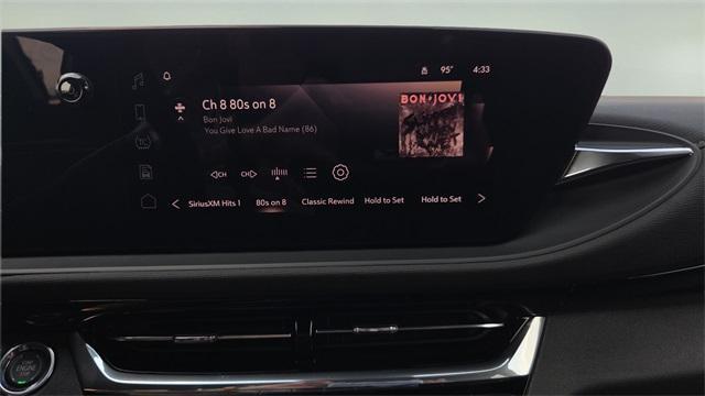 new 2025 Buick Envista car, priced at $31,979