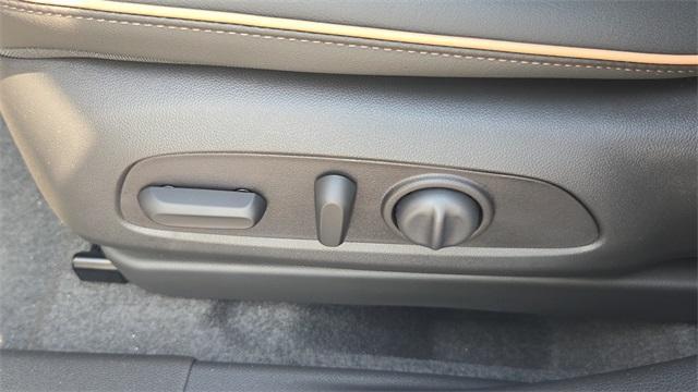 new 2025 Buick Envista car, priced at $31,979
