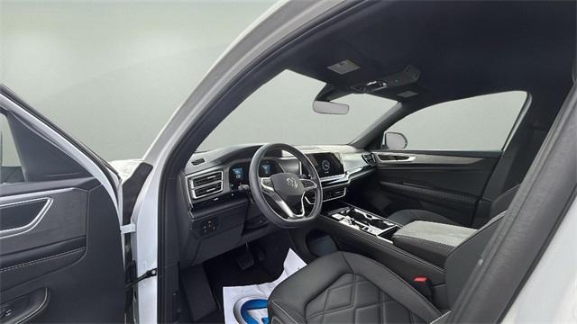 used 2024 Volkswagen Atlas Cross Sport car, priced at $32,295