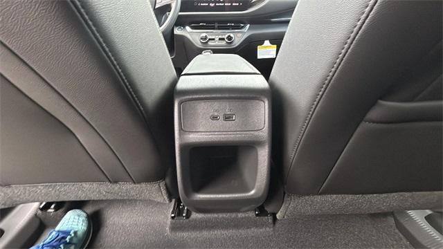 new 2025 Buick Envista car, priced at $26,000