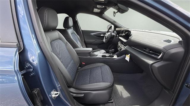 new 2025 Buick Envista car, priced at $26,000