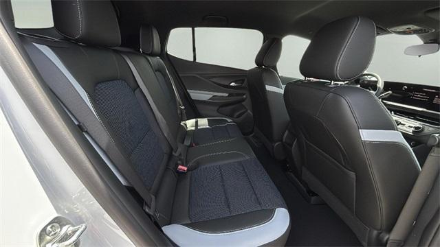 new 2025 Buick Envista car, priced at $25,330