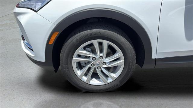 new 2025 Buick Envista car, priced at $25,330