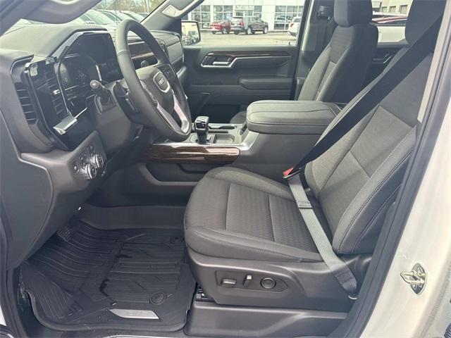 new 2025 GMC Sierra 1500 car, priced at $55,239