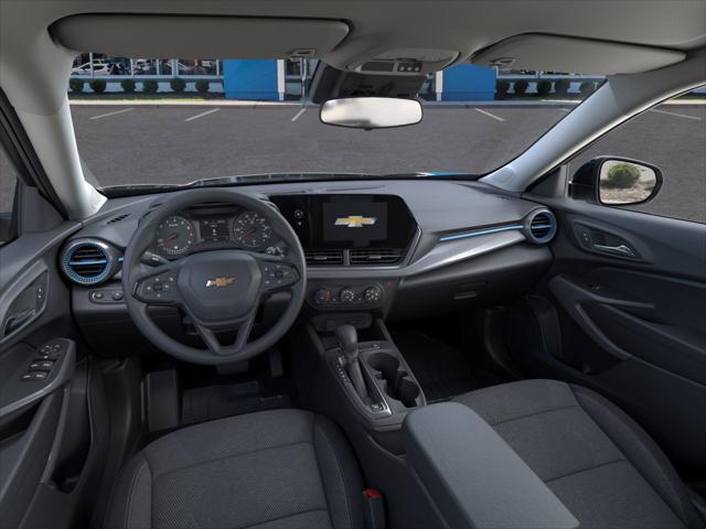 new 2025 Chevrolet Trax car