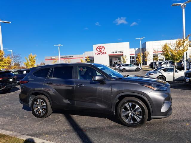 used 2023 Toyota Highlander car, priced at $38,000