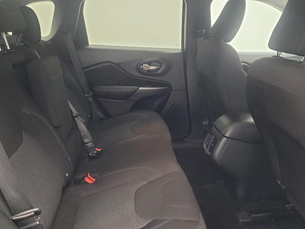 used 2019 Jeep Cherokee car, priced at $17,995