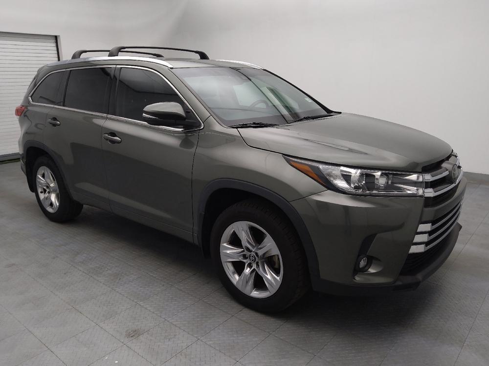 used 2019 Toyota Highlander car, priced at $26,795