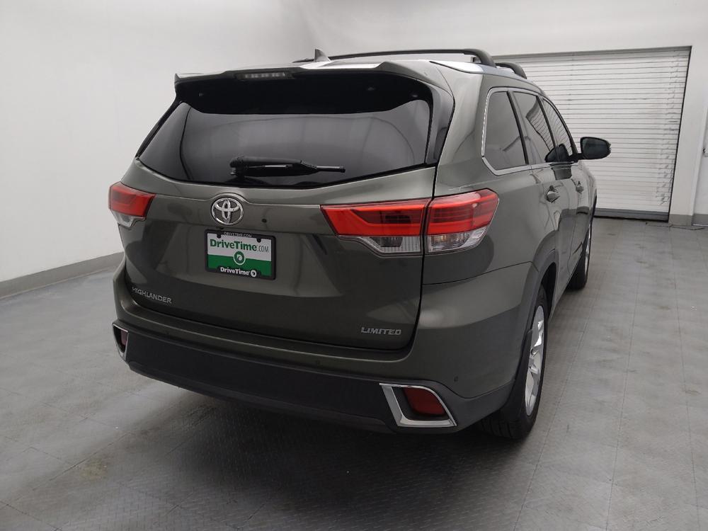 used 2019 Toyota Highlander car, priced at $26,795